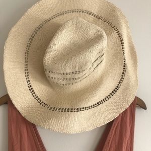 NWT Straw Sunhat